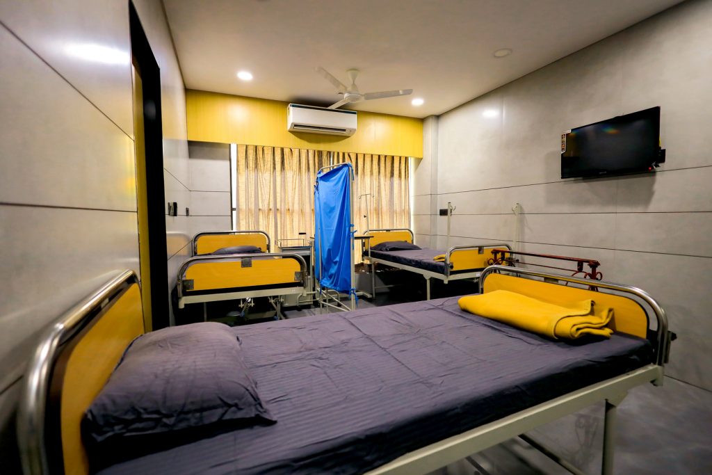 vijyalaxmi - Best pregnancy hospital in surat